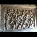 In der Mahishasura-Höhle